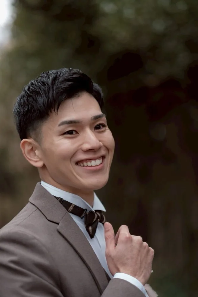Yoshiki, a native Japanese tutor living in Japan
